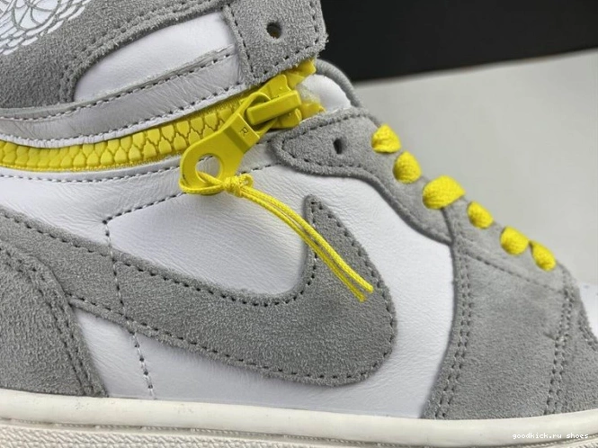Smoke High Switch Light 1 Air Jordan CW6576-100 0821